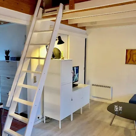 Perfectly Located Terraced House In Aeroskobing